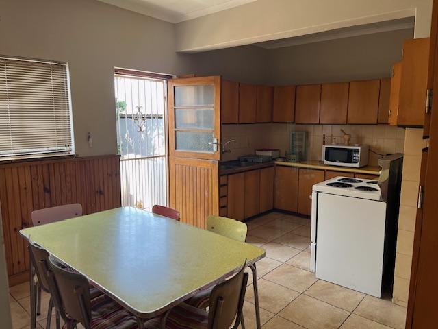 4 Bedroom Property for Sale in Avondale Western Cape